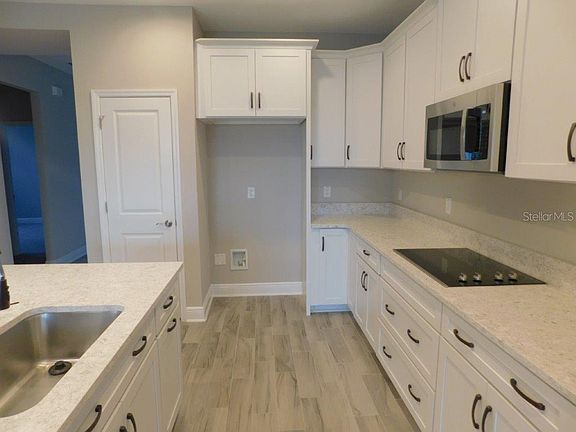 5th image of 11411 Green Harvest Dr #1018