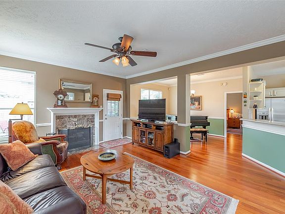 5th image of 3611 Landon Park Dr