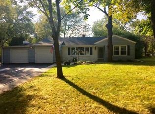 4541 N 104th St, Wauwatosa, WI 53225