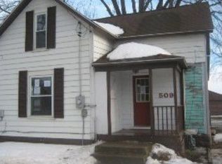 509 4th St SE, Dodge Center, MN 55927