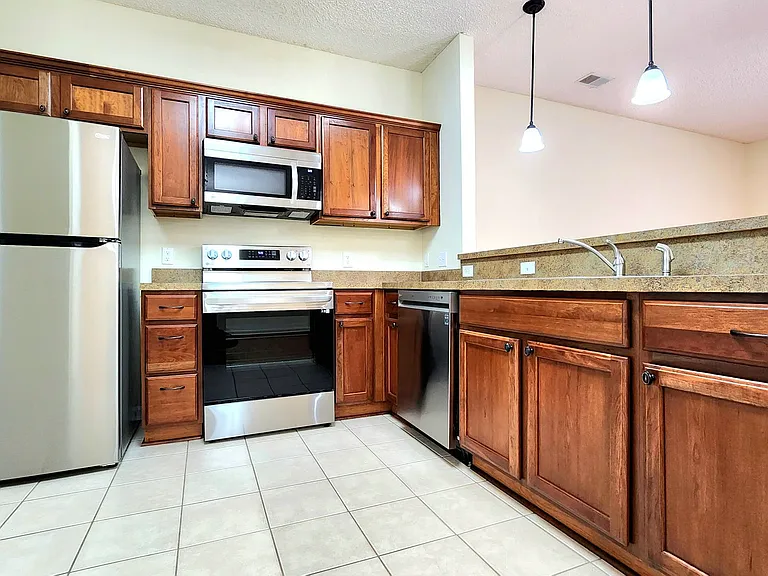 485 Canyon Oak Loop — Photo 2
