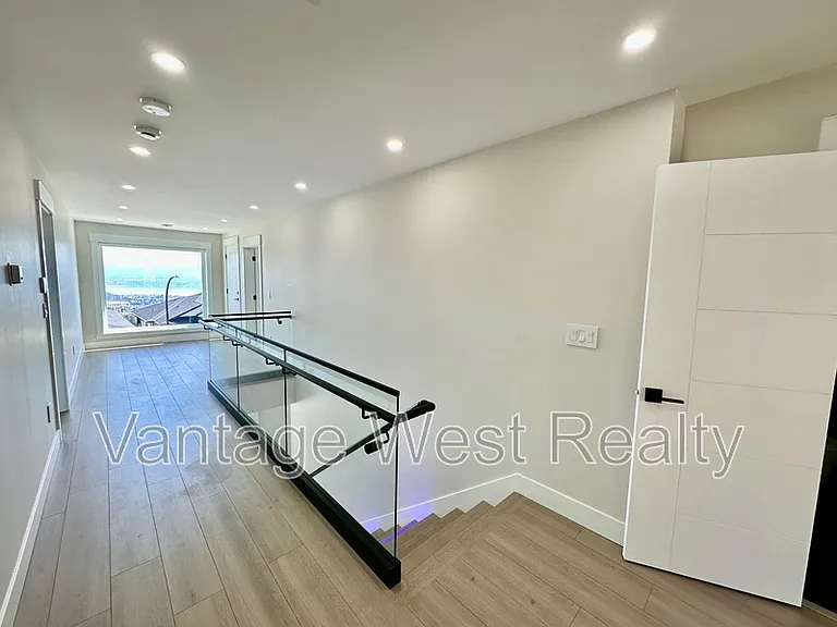 3608 Silver Way — Photo 17