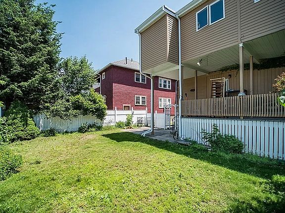 3rd image of 21 Quincy St #1