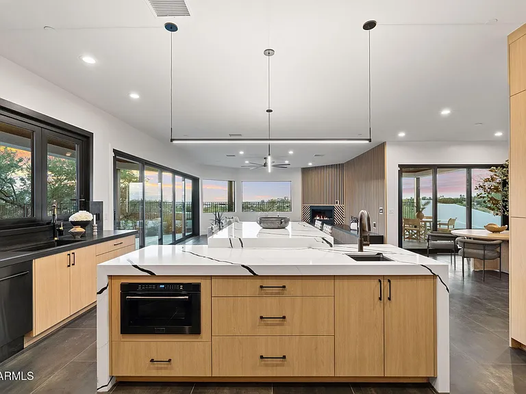 3135 E Palo Verde Dr — Photo 12