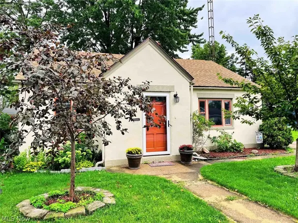 211 Oak St, Pt Clinton, OH 43452