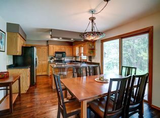 6720 Purcell Rd, Belleville, WI 53508