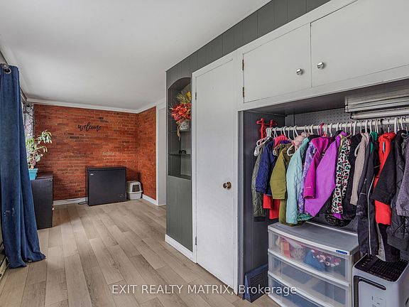 3rd image of 453 Garneau St