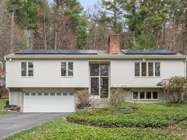 94 Poor Farm Rd, Harvard, MA 01451