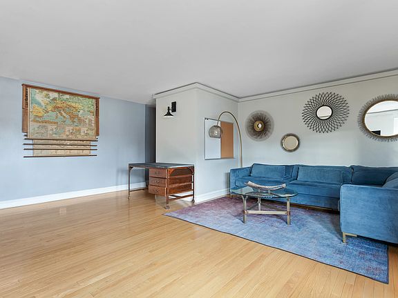 4th image of 208 Broadway APT J701