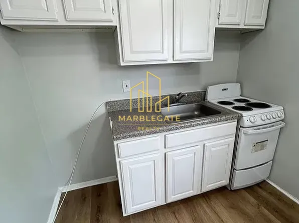 396 Stuyvesant Ave, Irvington, NJ