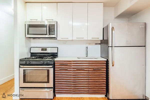 Rented by Nooklyn NYC LLC | media 30