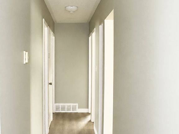 5th image of 505 Harris Ct