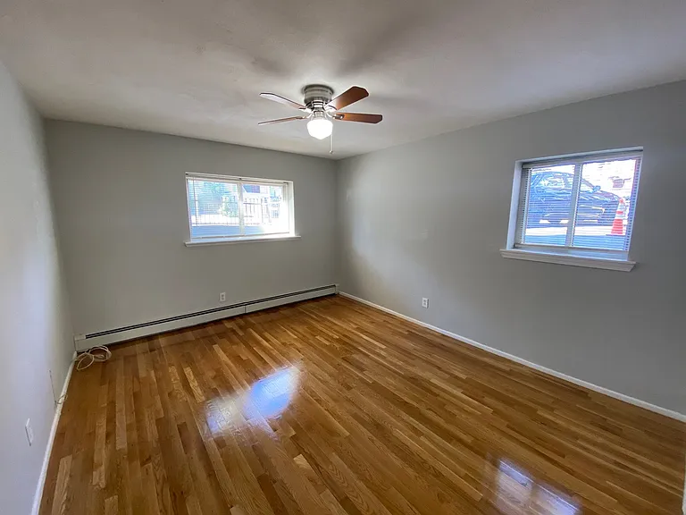 20 Dix St #1 — Photo 4