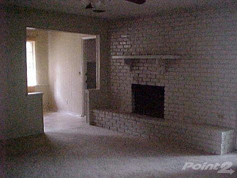 2nd image of 1104 Edgefield Dr