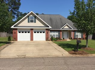 120 Copperfield Ct, Starkville, MS 39759