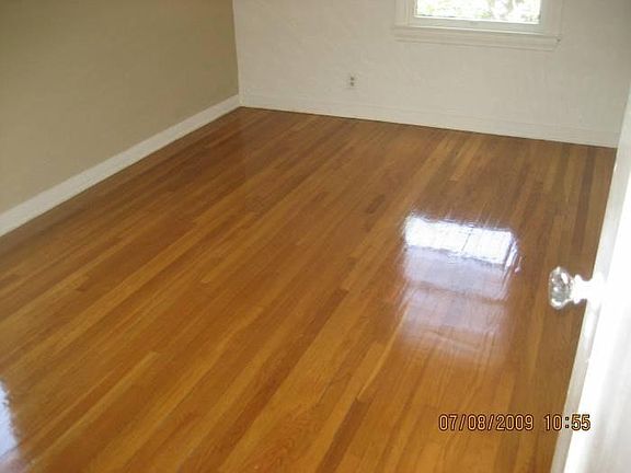 2nd image of 2025 Cheremoya Ave