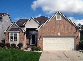 3282 Lochmore Ct #1, Commerce Township, MI 48382