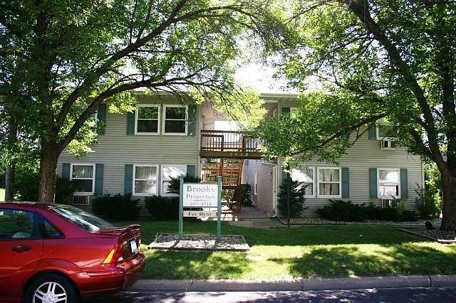 2nd image of 2418 Lakeshore Dr