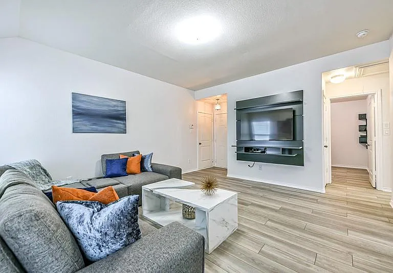 13706 Corken Way Ct — Photo 5