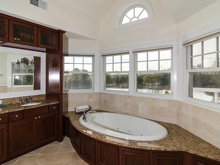 101 Parrish Pond Ct E — Photo 8