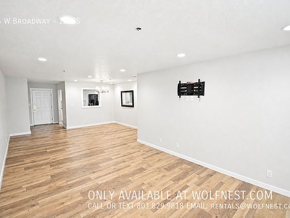 4th image of 44 W Broadway APT 1203S