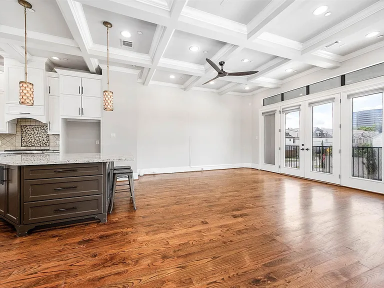 5733 Winsome Ln — Photo 3