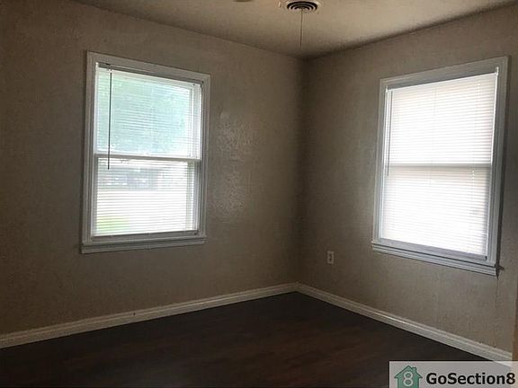 4th image of 1814 NW Lincoln Ave