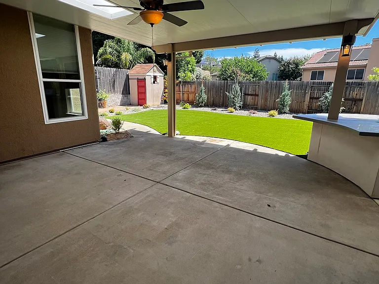 1213 Regina St — Photo 43