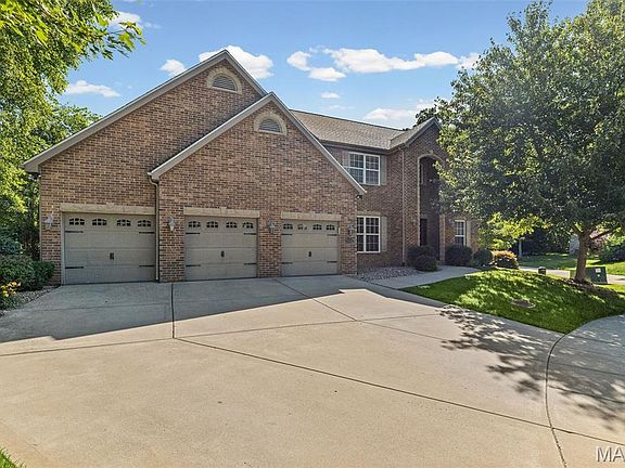2nd image of 1028 Hollow Valley Ct