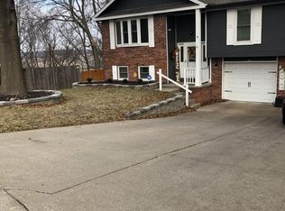8 Atchison Ct, Platte City, MO 64079