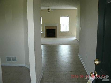 3rd image of 636 Jennifer Dr
