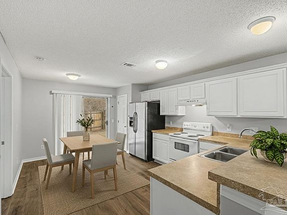 4th image of 10588 Wilderness Ln