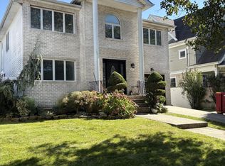 659 Rockaway St, Staten Island, NY 10307