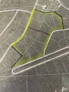 3rd image of 568 Basswood Dr