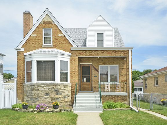2nd image of 3817 N Pontiac Ave