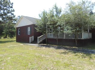 748 Pinewood Dr, Defuniak Springs, FL 32433