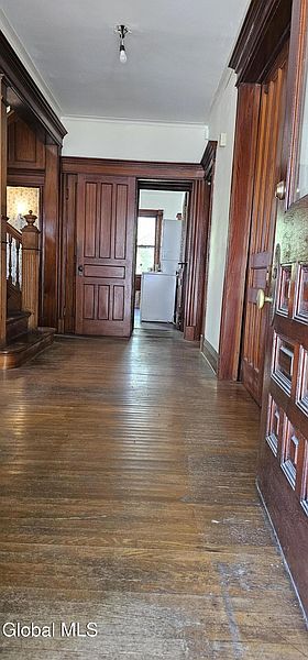 4th image of 4 Watson Place