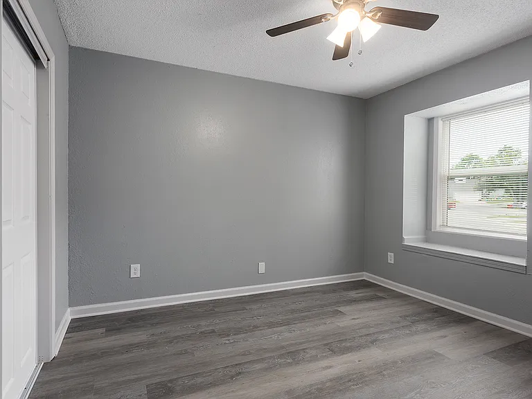 577 NW Valleybrook Rd — Photo 14