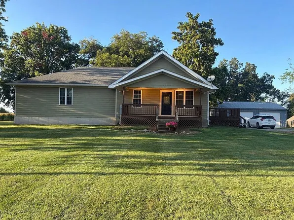 605 E Crandall St, Meadville, MO 64659