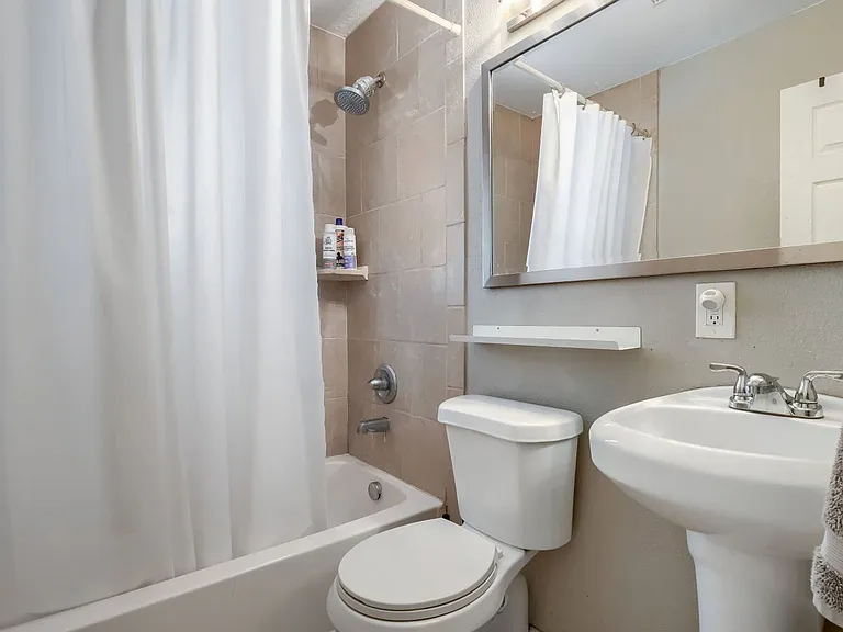 1701 Lima St — Photo 10