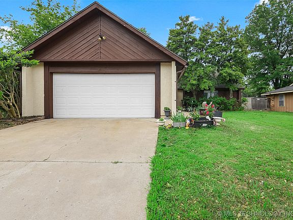 3rd image of 6370 S 29th West Pl