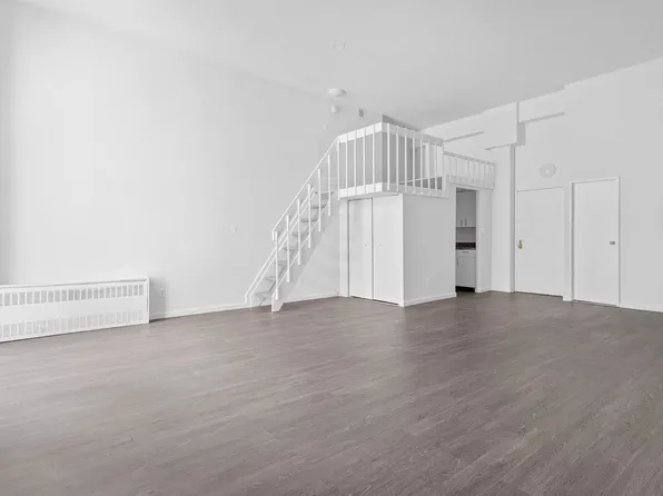 88 Fulton Street image 2 of 9