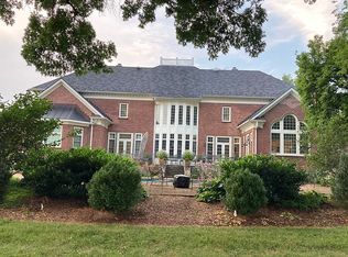 464 Ragged Mountain Rd, Charlottesville, VA 22903