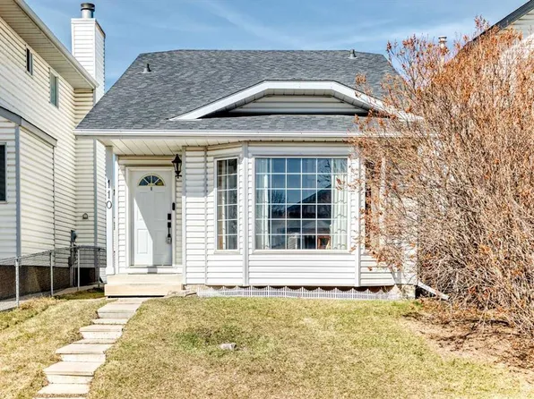 110 S Erin Meadow Close SE, Calgary, AB T2B 3E5