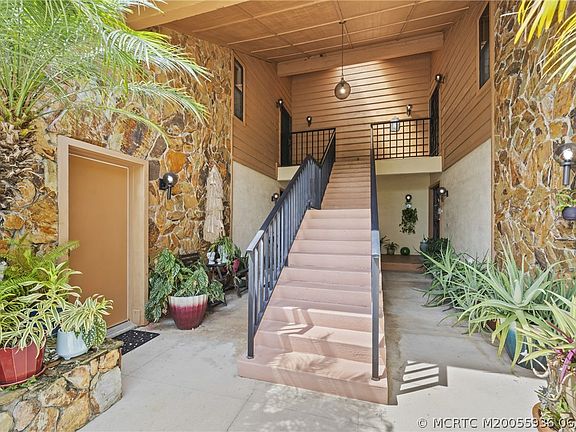 3rd image of 164 SE Crestwood Cir #8-64
