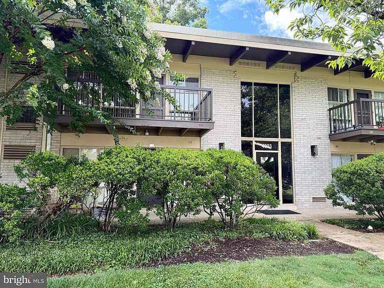 4933 Americana Dr #205 — Photo 14