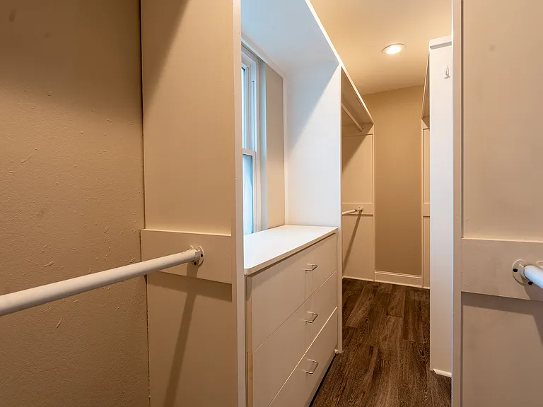 909 Miller Ave #B — Photo 36