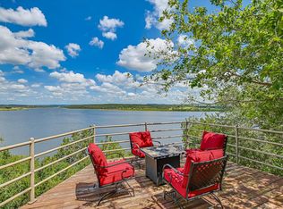 102 Center Cove I Loop #I, Spicewood, TX 78669