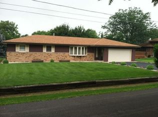 825 Hermans Ln, Joliet, IL 60433