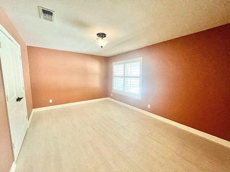 313 Santa Clara St — Photo 22